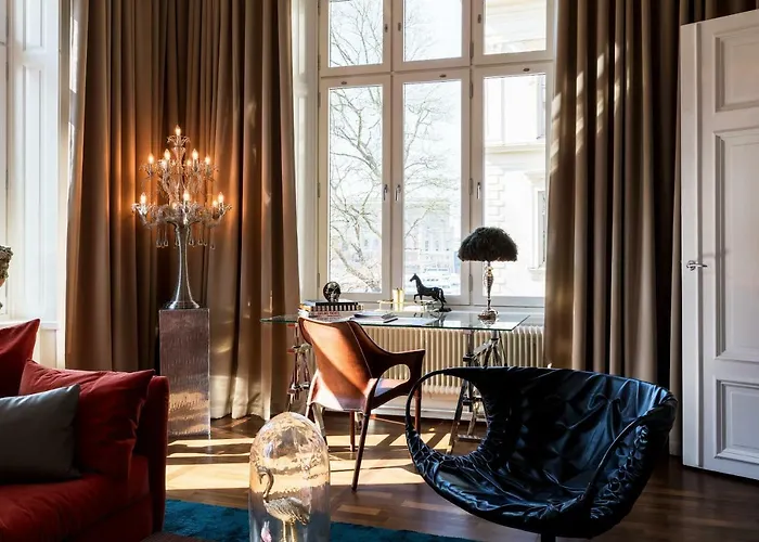 Lydmar Hotel