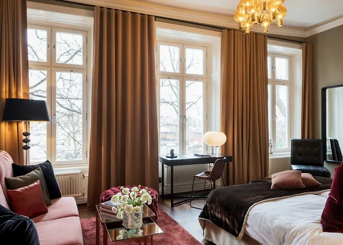 Lydmar Hotel