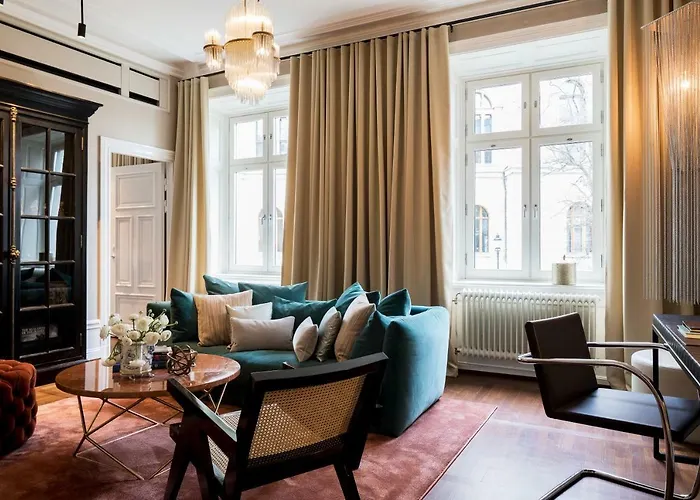 Lydmar Hotel